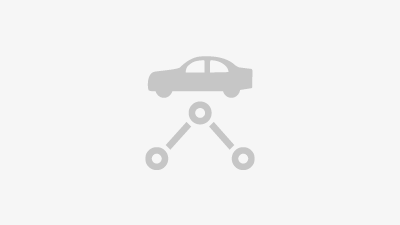 A small icon of a car and connecting dots. Our international locations offer good transportation connections and ample free parking. 