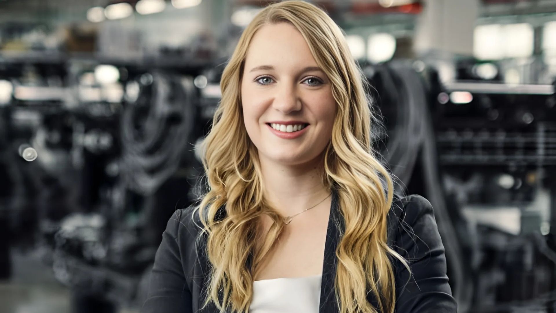 Elisabeth Buchner, HR Business Partner | TGW Logistics
