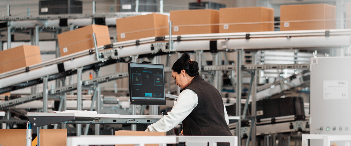 pick and pack material handling