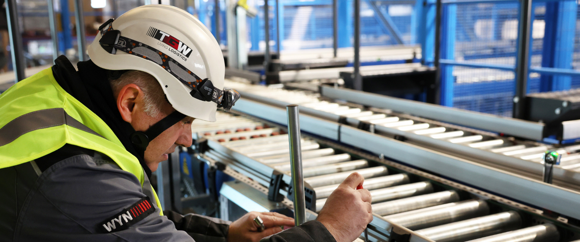 [Translate to North America:] logistics support