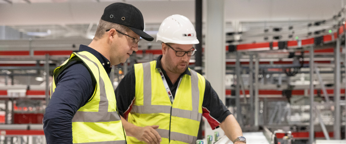 [Translate to North America:] logistics support