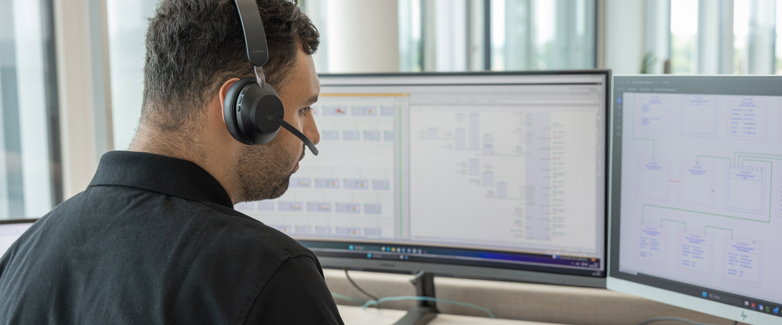 hybrid warehouse management system