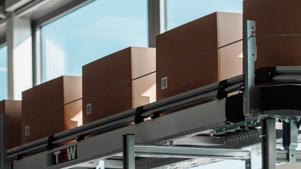 pick and pack material handling