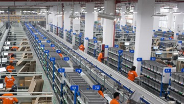 Chinas E-Commerce-Spezialist CNSS erhält umfangreiche TGW-Fördertechnik