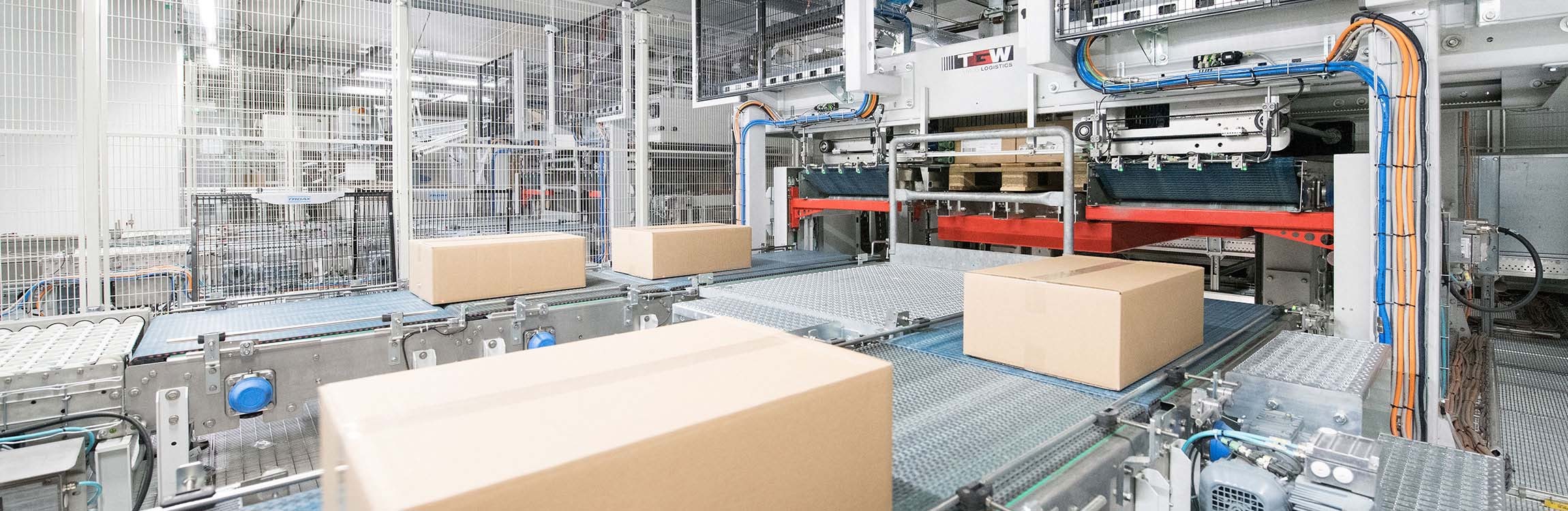 The fast, reliable and versatile intralogistics solution from TGW.